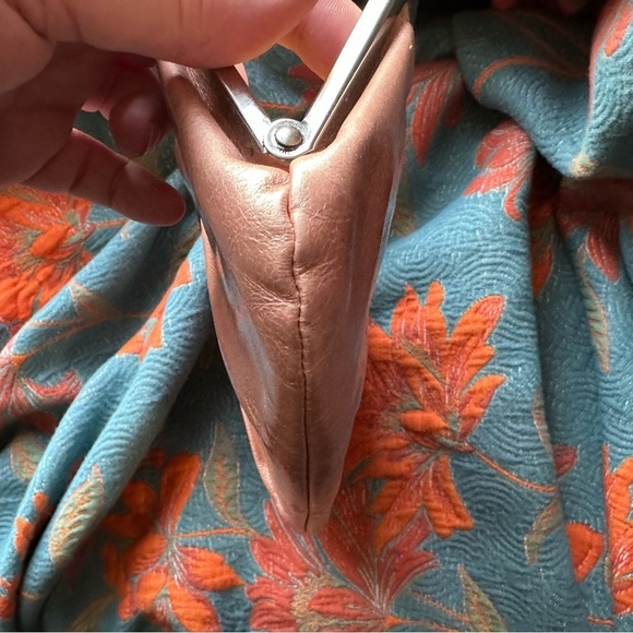 HOBO International Vintage Hayley Wallet Clutch in ballet pink - Picture 8 of 9